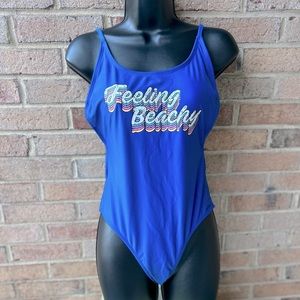 *NWT* No Boundaries bathing suit. In size small.